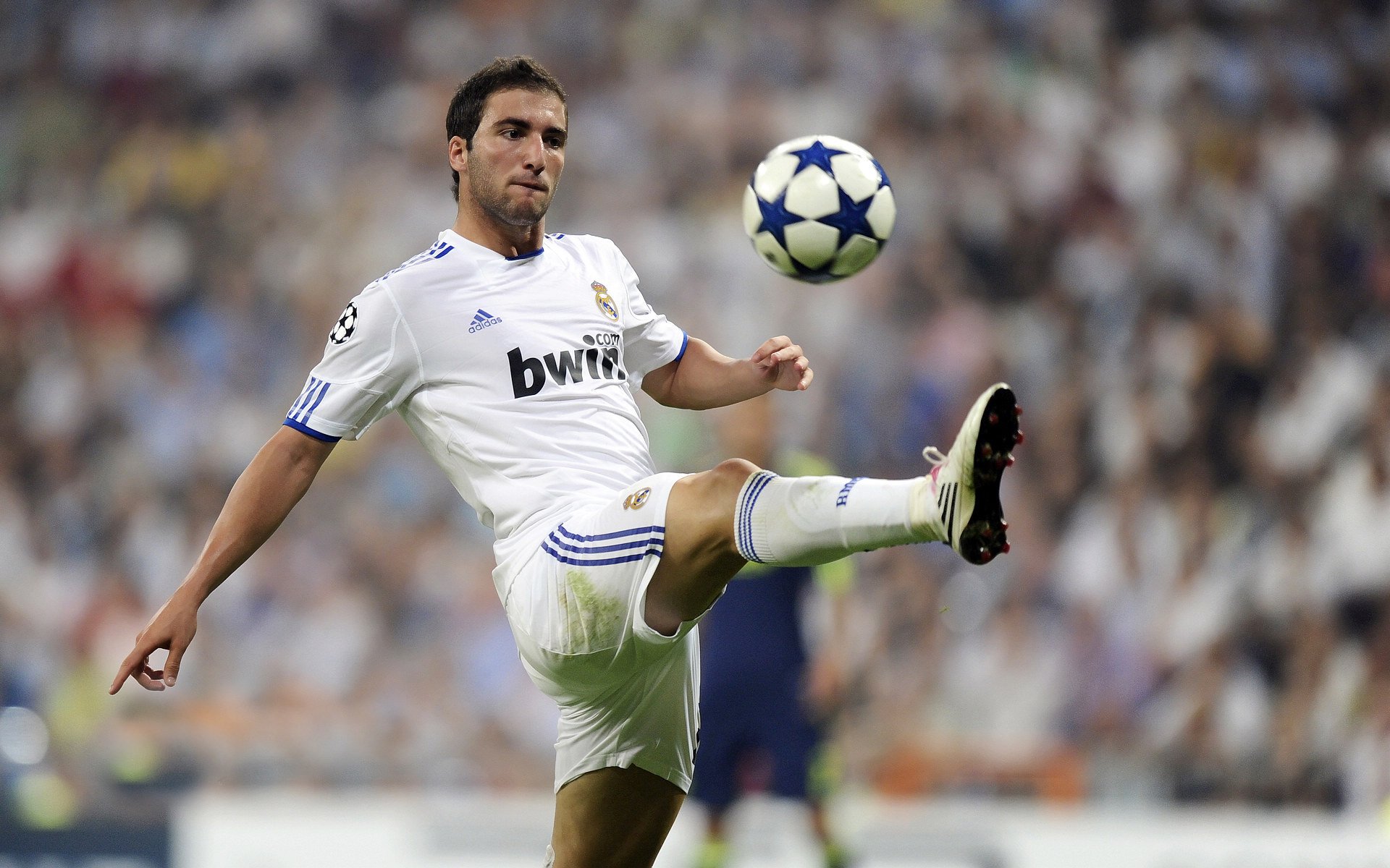 JackeyLove重要时刻险胜，法国队带队取胜！热度持续攀升